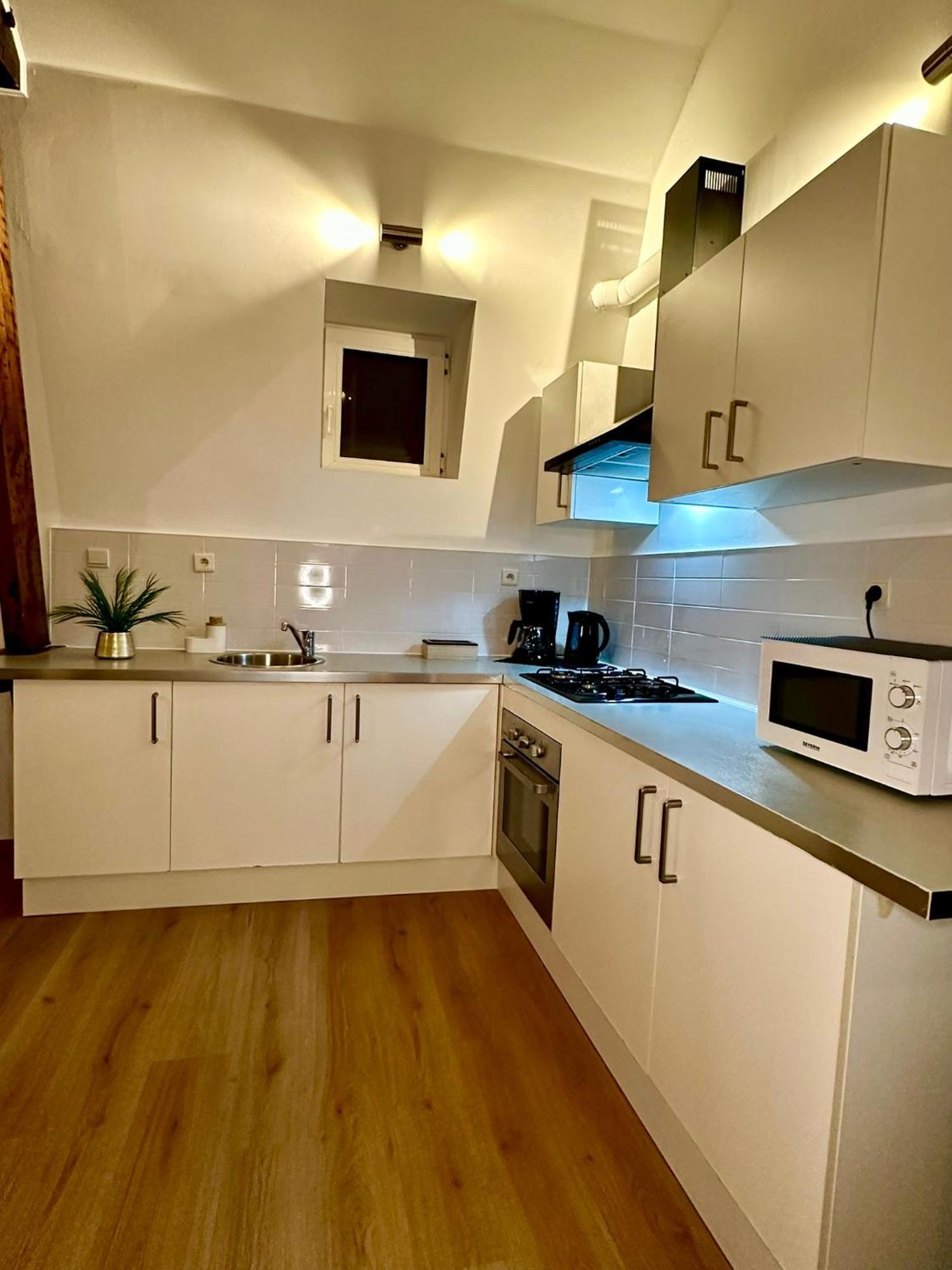 Luxury Suites Stay By Rikas Hotels أنتويرب المظهر الخارجي الصورة